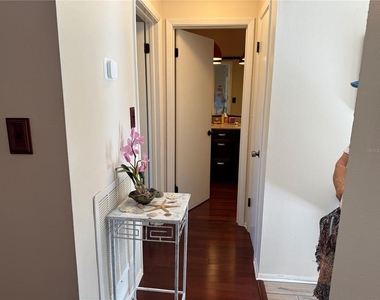 1706 Belleair Forest Drive - Photo Thumbnail 9