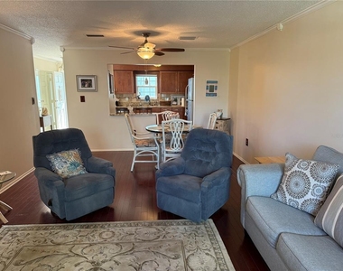 1706 Belleair Forest Drive - Photo Thumbnail 4
