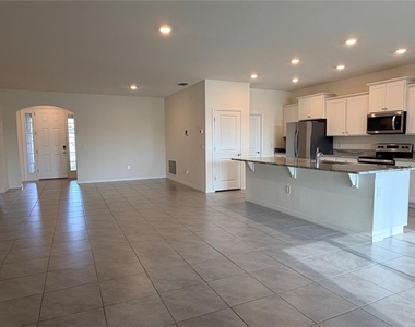 8313 Wheat Stone Drive - Photo Thumbnail 12