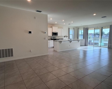 8313 Wheat Stone Drive - Photo Thumbnail 17