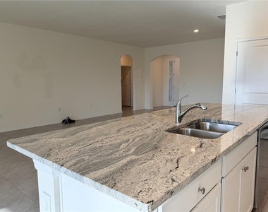 8313 Wheat Stone Drive - Photo Thumbnail 10