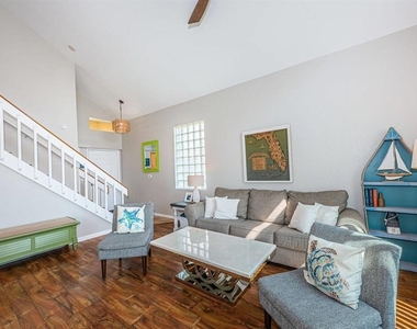 6107 Mirada Circle - Photo Thumbnail 8
