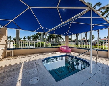 5900 Bahia Del Mar Circle - Photo Thumbnail 16