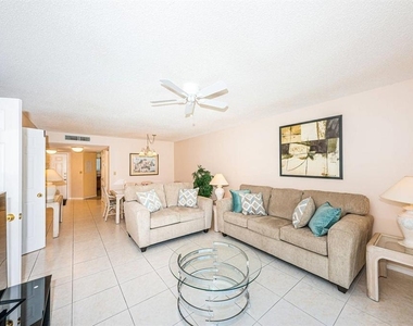 5900 Bahia Del Mar Circle - Photo Thumbnail 5