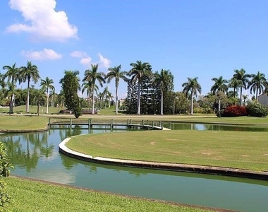 5900 Bahia Del Mar Circle - Photo Thumbnail 2