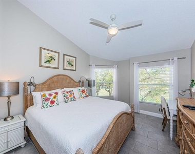 6000 Bahia Del Mar Circle - Photo Thumbnail 9