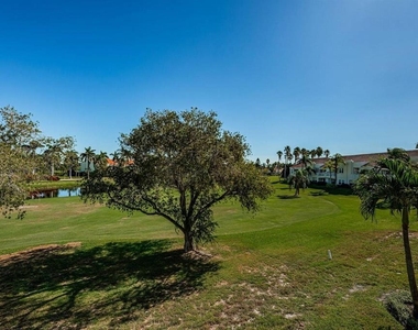 6000 Bahia Del Mar Circle - Photo Thumbnail 15