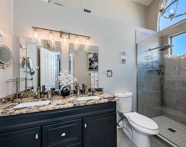 6000 Bahia Del Mar Circle - Photo Thumbnail 11