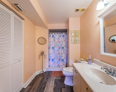6100 Bahia Del Mar Circle - Photo Thumbnail 10