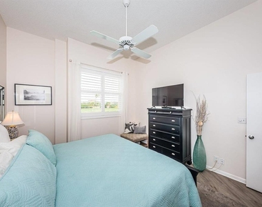 6141 Bahia Del Mar Boulevard - Photo Thumbnail 12