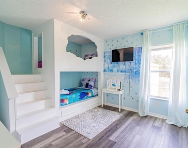 8491 Oasis Key Cove - Photo Thumbnail 29