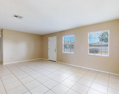98 Pinata Court - Photo Thumbnail 2