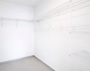 1509 Ponce De Leon - Photo Thumbnail 9