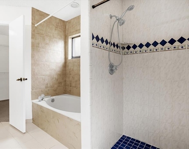 601 Tomlinson Terrace - Photo Thumbnail 16