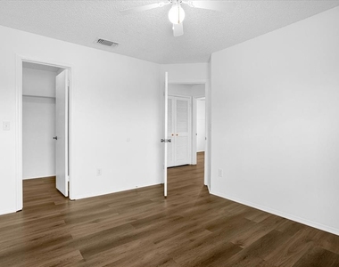 601 Tomlinson Terrace - Photo Thumbnail 18