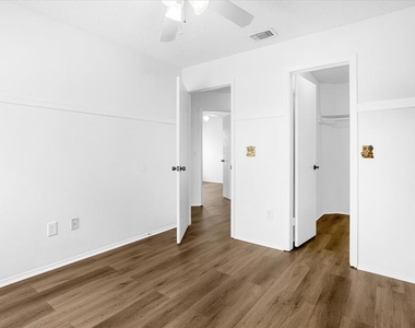 601 Tomlinson Terrace - Photo Thumbnail 22