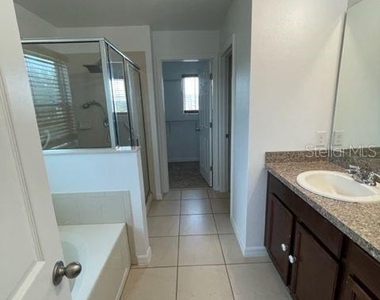 4738 Rockvale Drive - Photo Thumbnail 11