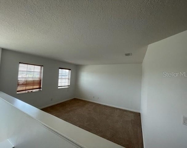 4738 Rockvale Drive - Photo Thumbnail 18