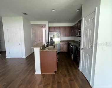 4738 Rockvale Drive - Photo Thumbnail 8