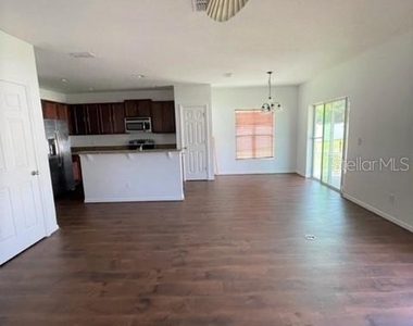 4738 Rockvale Drive - Photo Thumbnail 7