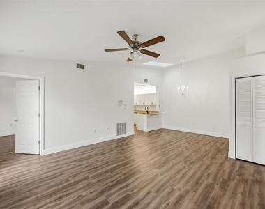 3300 Loveland Boulevard - Photo Thumbnail 5