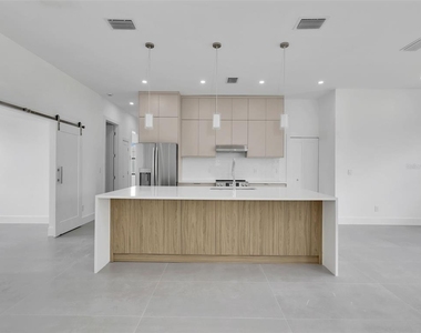 6192 Kambach Street - Photo Thumbnail 13