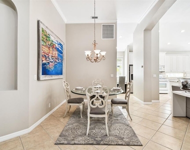 7328 Lake Forest Glen - Photo Thumbnail 10
