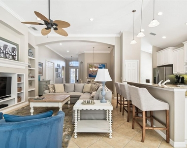7328 Lake Forest Glen - Photo Thumbnail 6