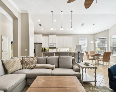7328 Lake Forest Glen - Photo Thumbnail 5