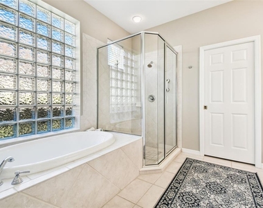 7328 Lake Forest Glen - Photo Thumbnail 23