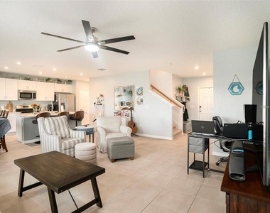5912 Laurelcrest Glen - Photo Thumbnail 3