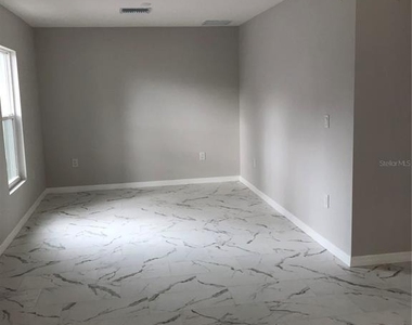 345 Parkland Avenue - Photo Thumbnail 13