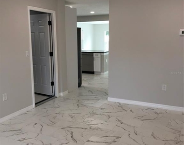 345 Parkland Avenue - Photo Thumbnail 14