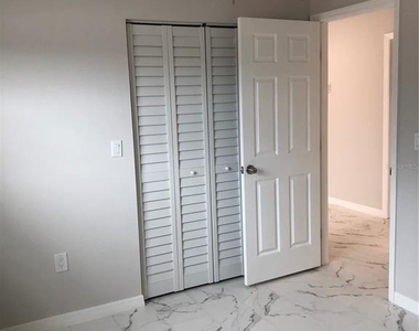 345 Parkland Avenue - Photo Thumbnail 10