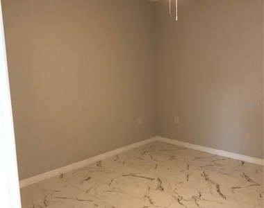 345 Parkland Avenue - Photo Thumbnail 11