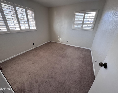8208 Dempsey Avenue - Photo Thumbnail 2