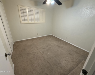 8208 Dempsey Avenue - Photo Thumbnail 6
