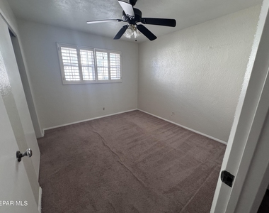 8208 Dempsey Avenue - Photo Thumbnail 11