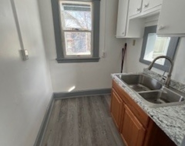 14 Guilfoile Street - Photo Thumbnail 5