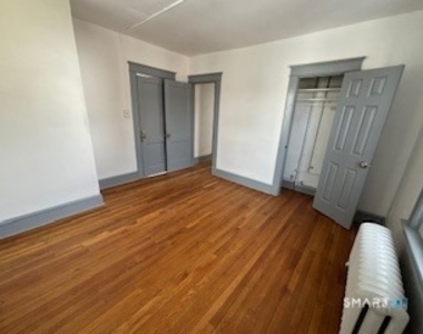 14 Guilfoile Street - Photo Thumbnail 11
