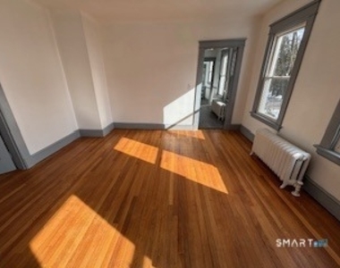 14 Guilfoile Street - Photo Thumbnail 2