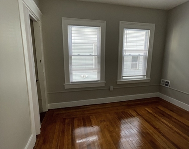 45 Frank Street - Photo Thumbnail 2