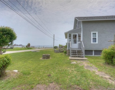80 Noyes Avenue - Photo Thumbnail 1