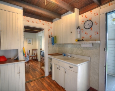 80 Noyes Avenue - Photo Thumbnail 14