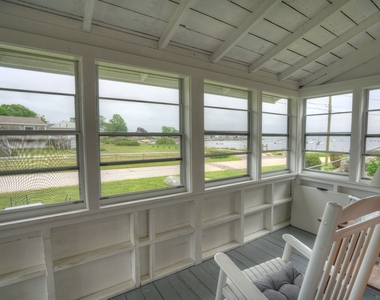 80 Noyes Avenue - Photo Thumbnail 6