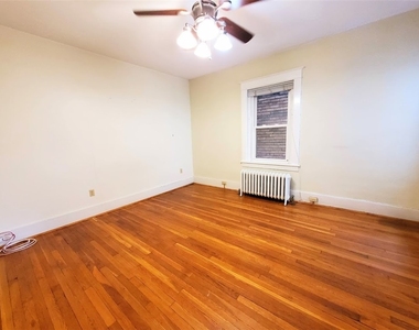 222 Morewood Ave - Photo Thumbnail 1
