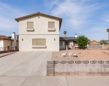 1709 Shadow Mountain Place - Photo Thumbnail 10