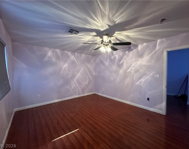 1709 Shadow Mountain Place - Photo Thumbnail 5