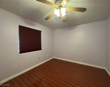 1709 Shadow Mountain Place - Photo Thumbnail 7