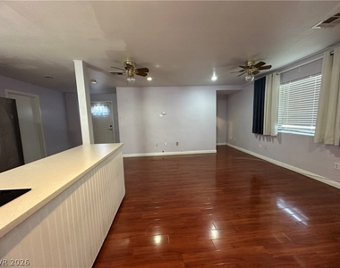 1709 Shadow Mountain Place - Photo Thumbnail 2